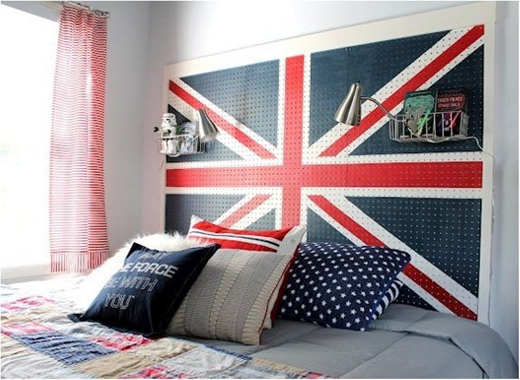 Dorm Room Decorating Ideas | Harry Stearns